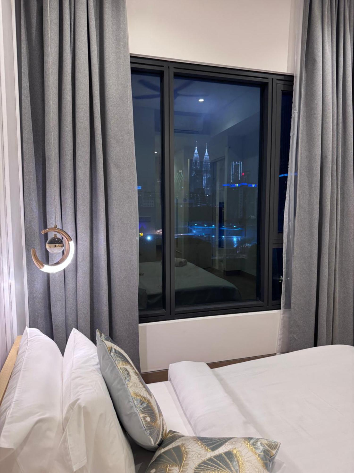 Infinity Pool Suite Bukit Bintang Lalaport Bbcc Куала-Лумпур Екстер'єр фото