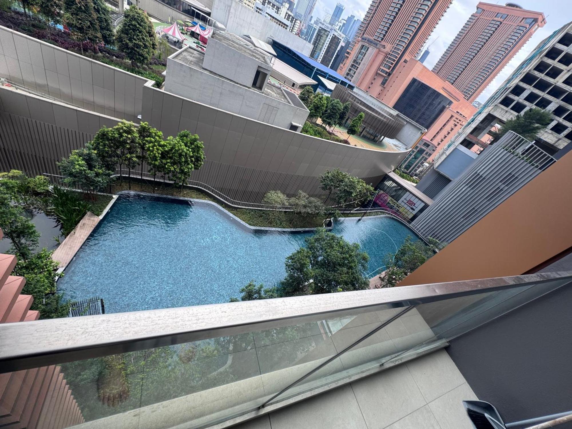 Infinity Pool Suite Bukit Bintang Lalaport Bbcc Куала-Лумпур Екстер'єр фото